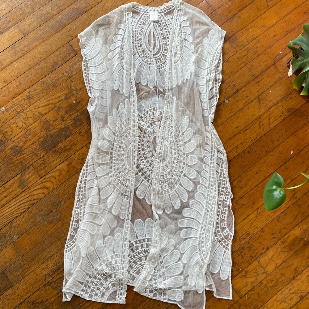 Francesca’s One Size Kimono